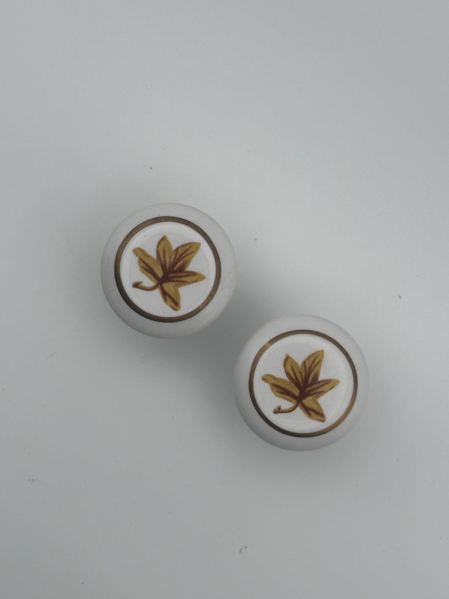 Vintage 1980's Maple Leaf Knobs, set of 2