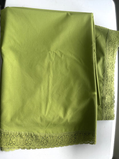 Vintage Green Oblong Tablecloth