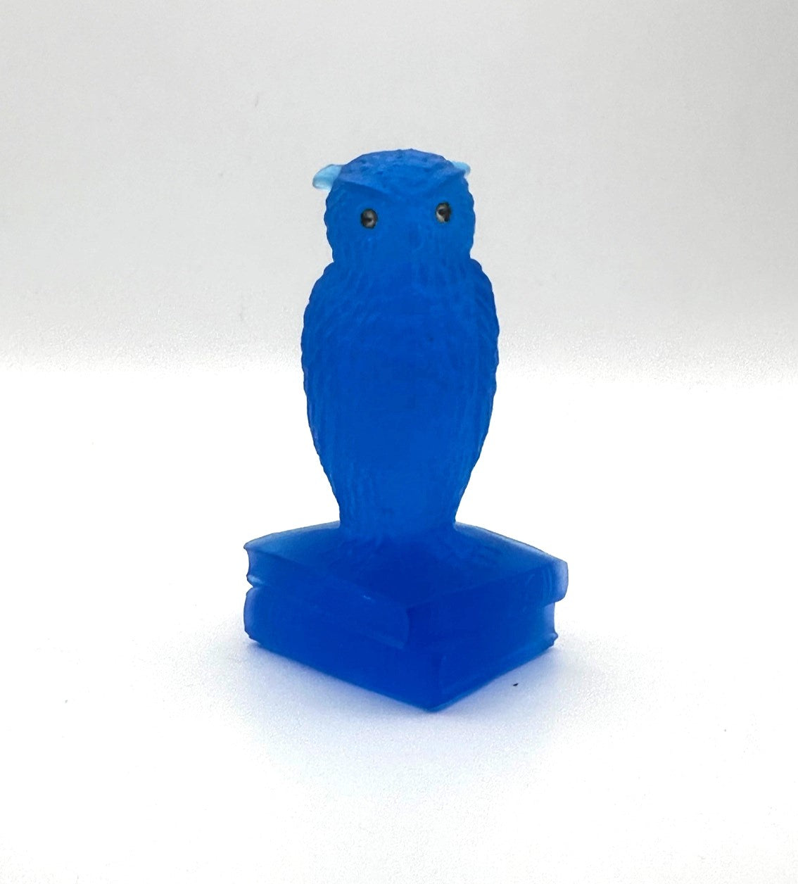 Blue Wise Ole Owl by Westmoreland Art Glass with classic mid-century decorative appeal